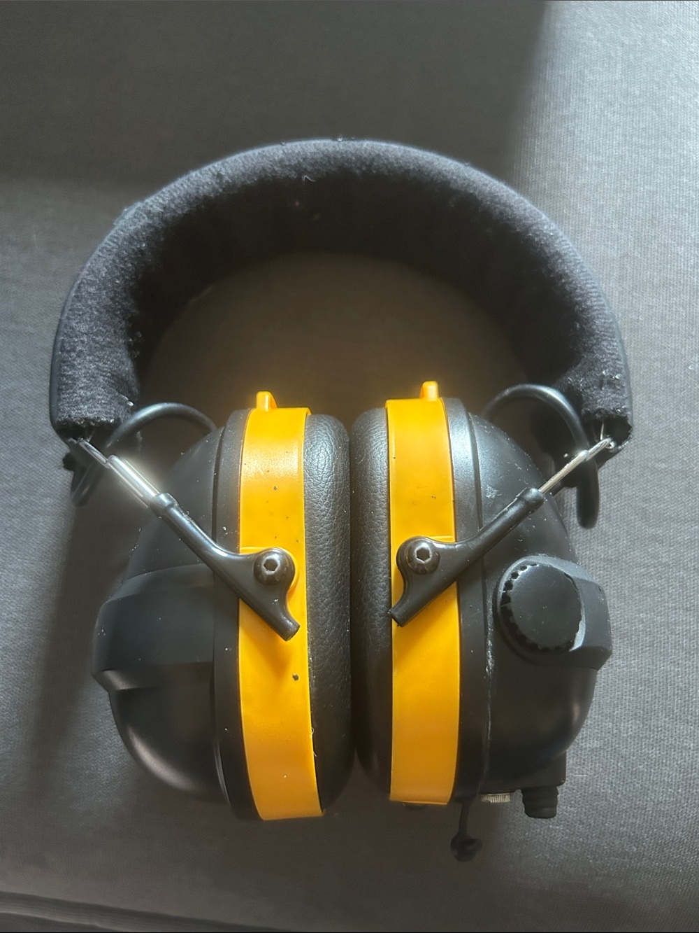 NoiseBuster Electronic Noise Canceling Safety Earmuff